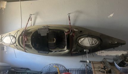 Fishing kayak only been used 2 times still brand new