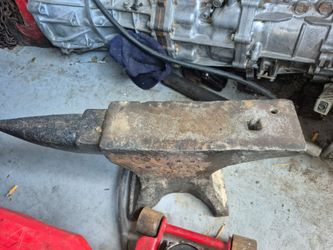 Old anvil 165 pound 1890s maybe