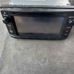 Toyota Corolla Stock Radio (2013)