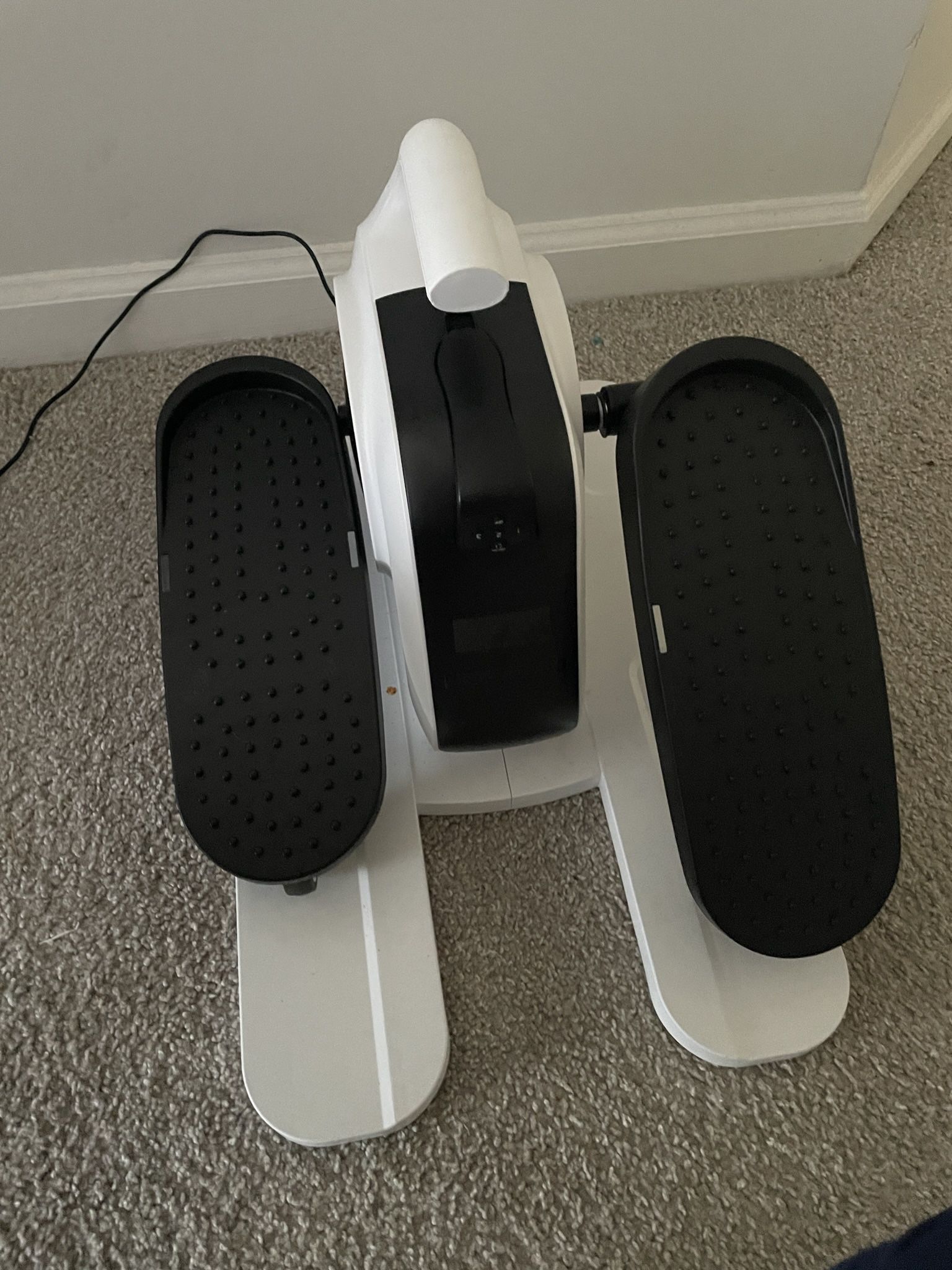 Ellipse by LegXercise Leg Machine