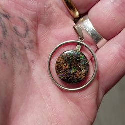 Beautiful silver and Boulder opal vintage pendant