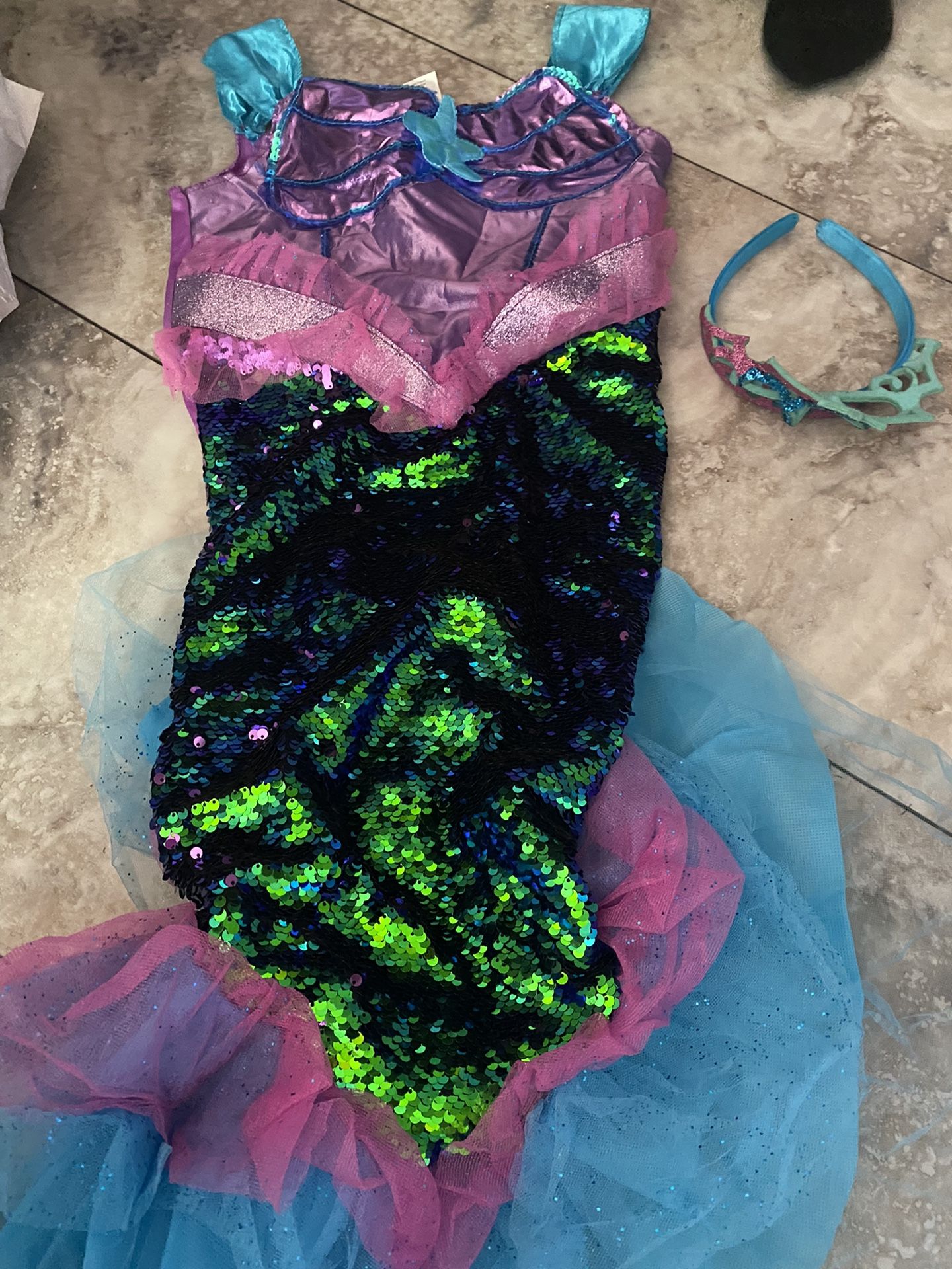 Girls Costumes