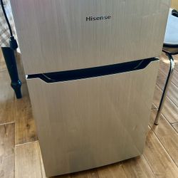 Small Fridge 