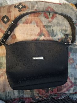 Small Guess Vintage Purse 