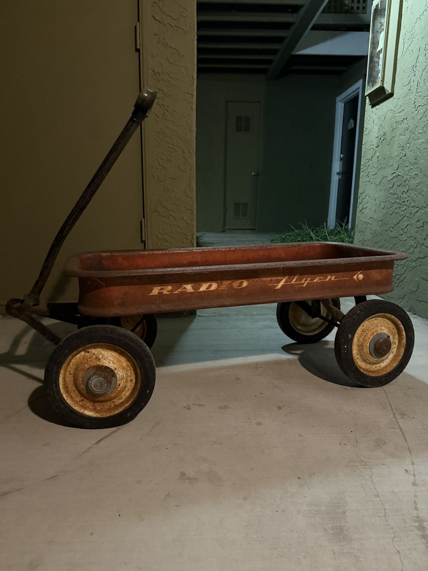 1950s Radio Flyer Wagon “winged F logo”