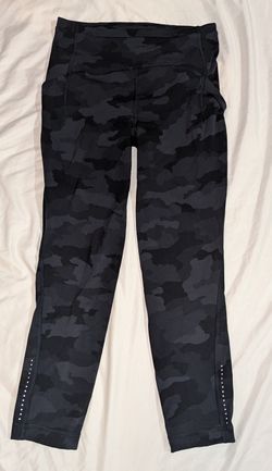 Size 6 Women's Lululemon Leggings Size Six Camoe