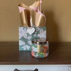 Candle & Gift Bag