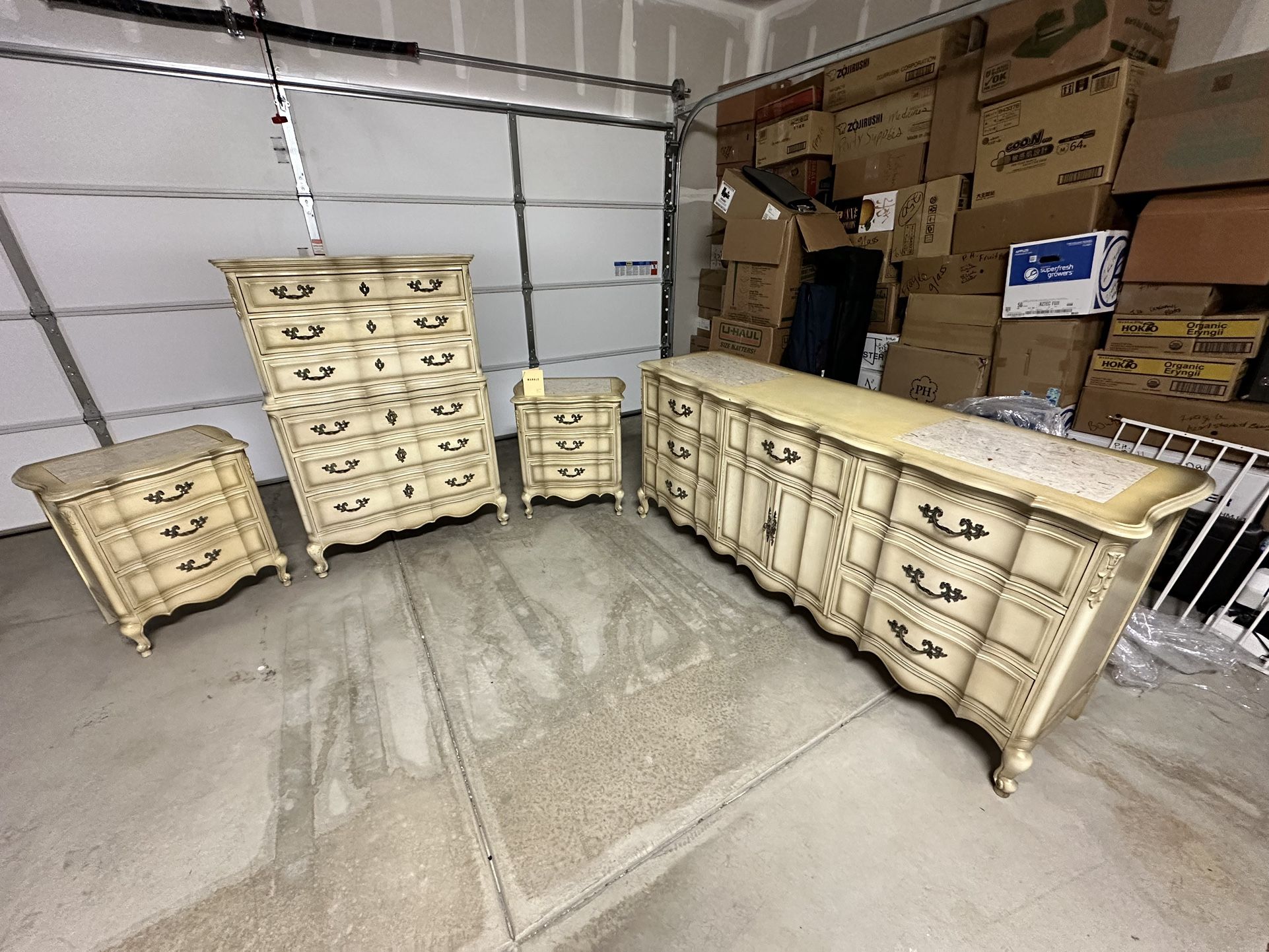 4 Piece Vintage French Provincial Bedroom Set