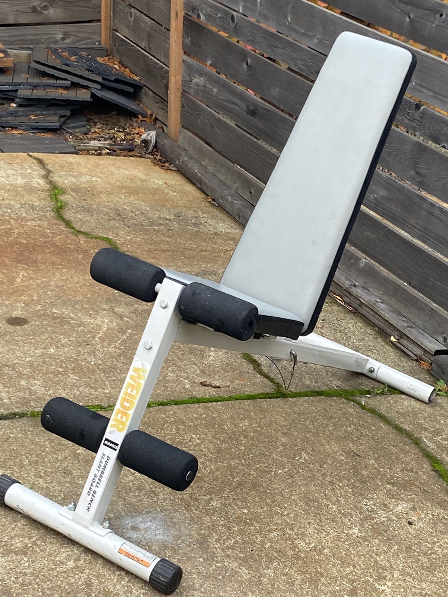 Adjustable Weight Bench