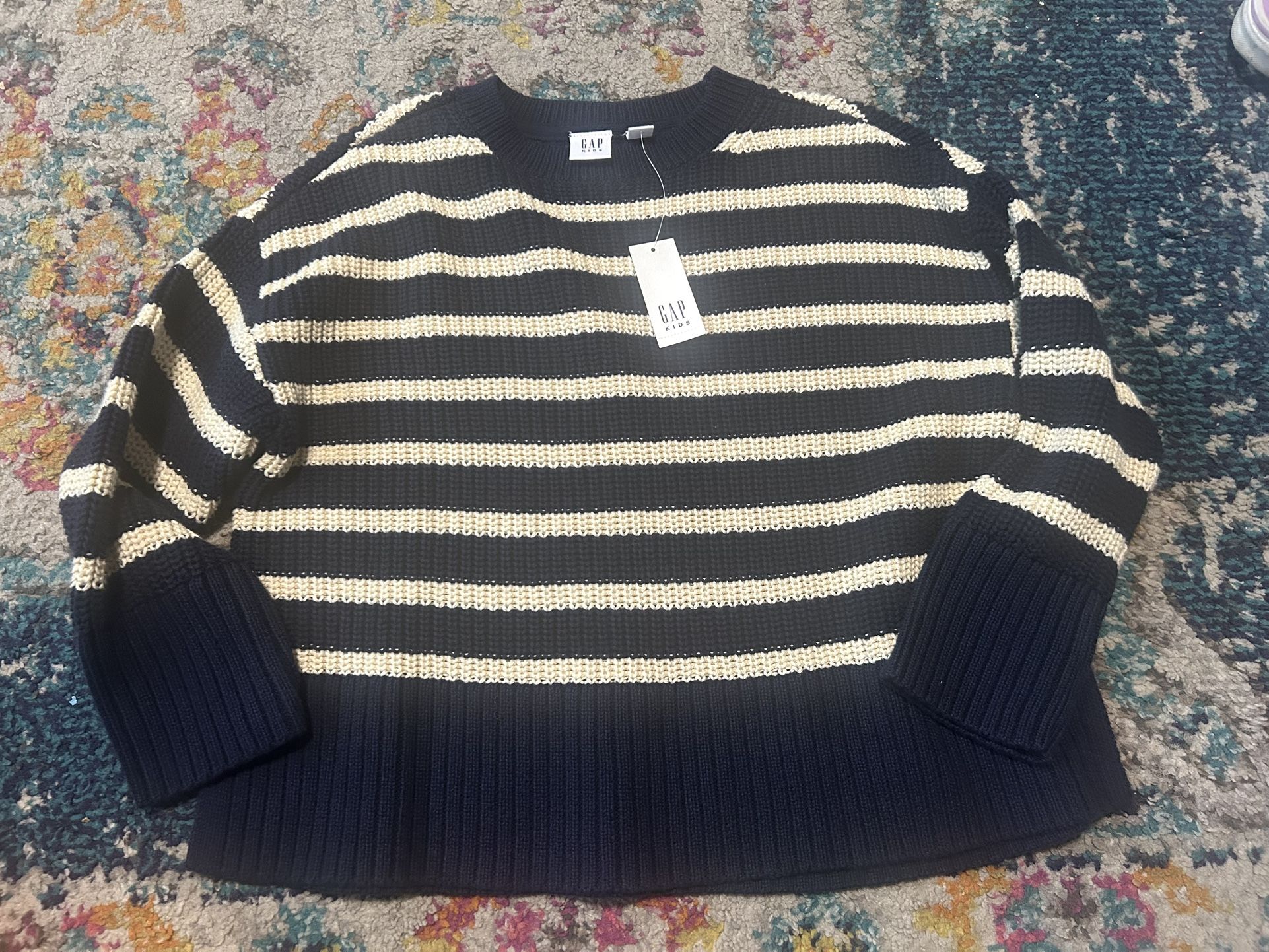 Gap S6/7 Nwt