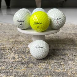 Fitleist Golf Balls 