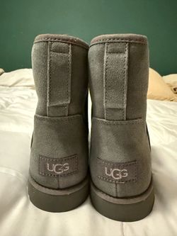 UGG Classic Mini Boots Gray