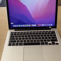 MacBook Pro 13” Retina Core I5, 8Gb Ram 256GB SSD $220