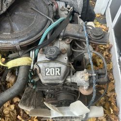 Motor  20R Good Conditions Come With Transmission