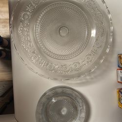 Cake Plate And 6 Dessert Plates.