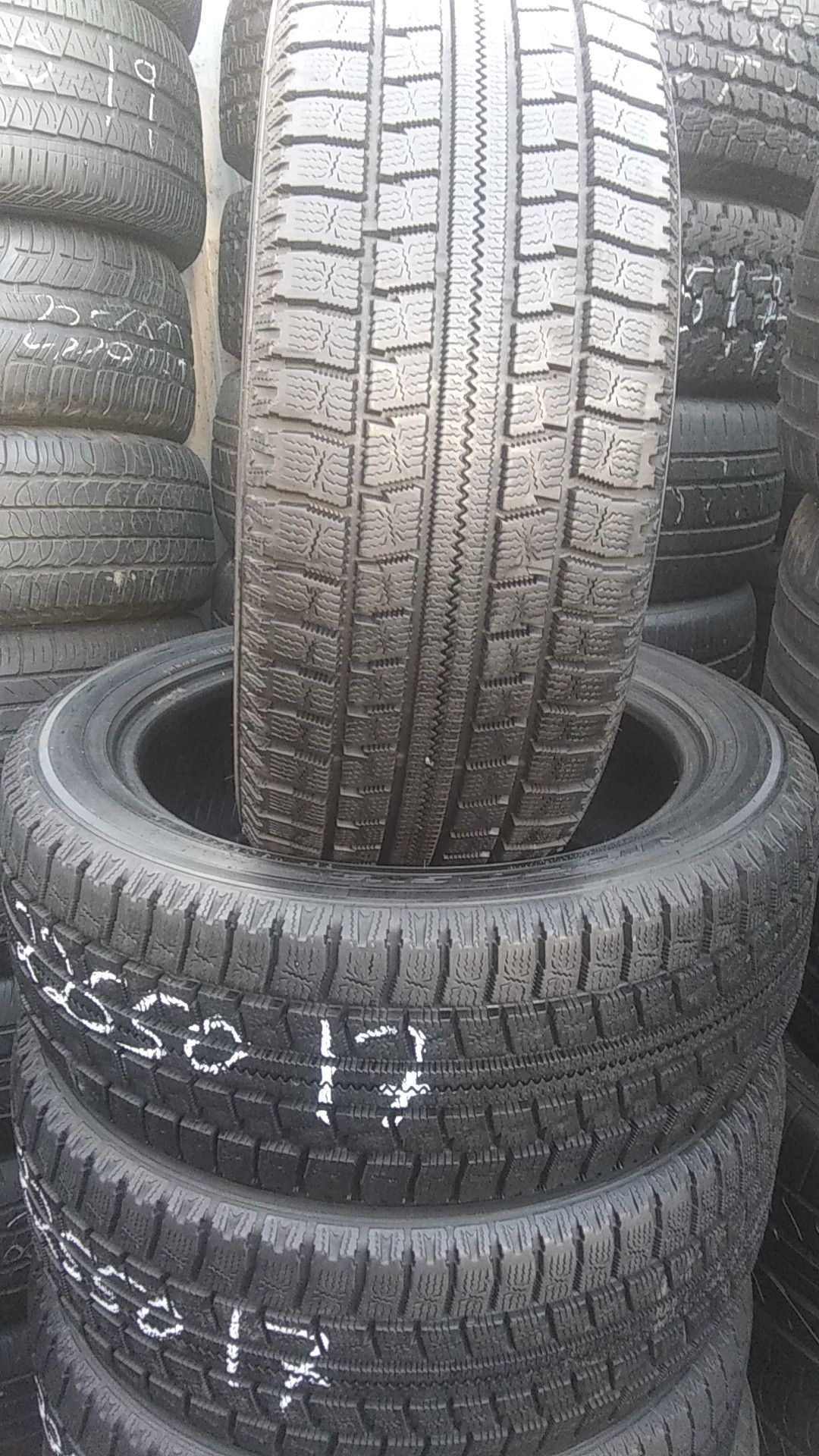 4 used tire nito 225/50/17
