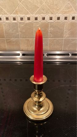 Candle holder with candle