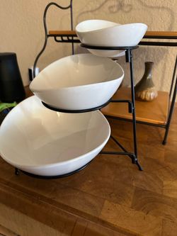 3 tier white oval bowls