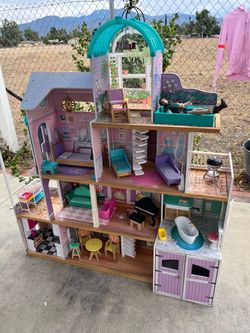 Barbie house