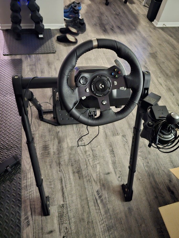 Logitech G920 with TrakRacer Stand