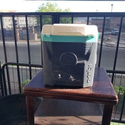 Igloo 12 Quart, 11 Liter, 18 Can $10 Cooler 