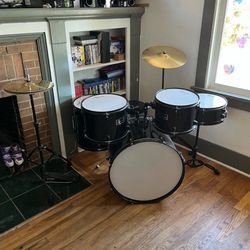 Gammon Black Drum Kit Set