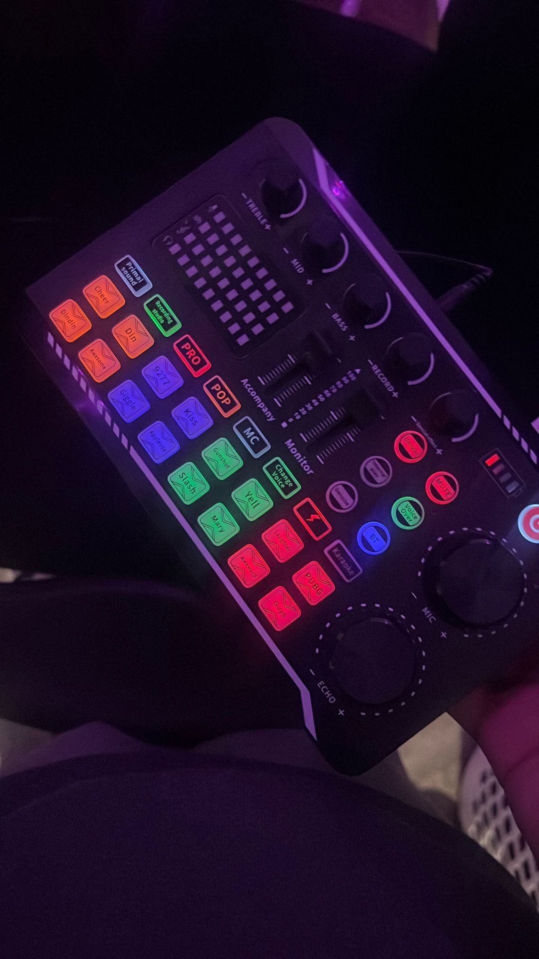 Voice changer/ Soundboard compatible with all devices