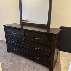 Dresser With Mirror And Night Stand 2 Extra Drawers For Storage Under 