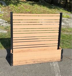 Privacy Screen with Planter Box (2 available) - $150/each or $275/both OBO