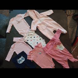 7 Piece lot Of Girls 3 Months Clothes