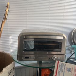 Pizza maker