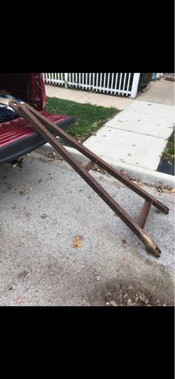TOW BAR