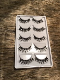 Wispy lashes