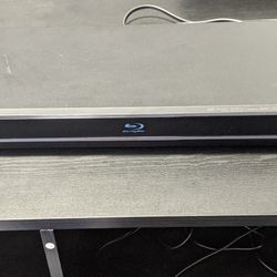 Cool looking Samsung Blu-ray Dvd player Black