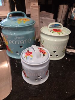 Cannisters
