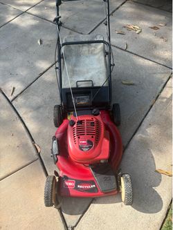Toro 22” self propelled gas mower with bag