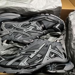 Balenciaga Runners 46
