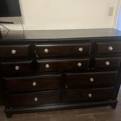 Large Brown dresser (optional Matching Queen Bed Frame)