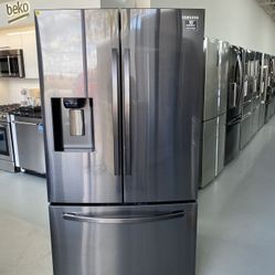 Samsung 28 Cu. Ft. Black Stainless Steel 3-Door French Door Refrigerator With CoolSelect Pantry