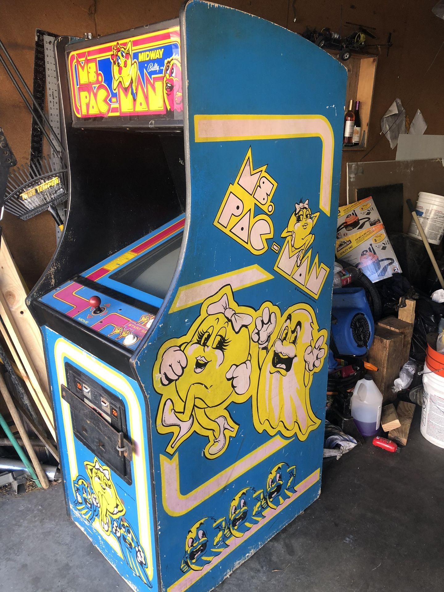 1981 Midway Bally Co. Ms Pac Man Machine