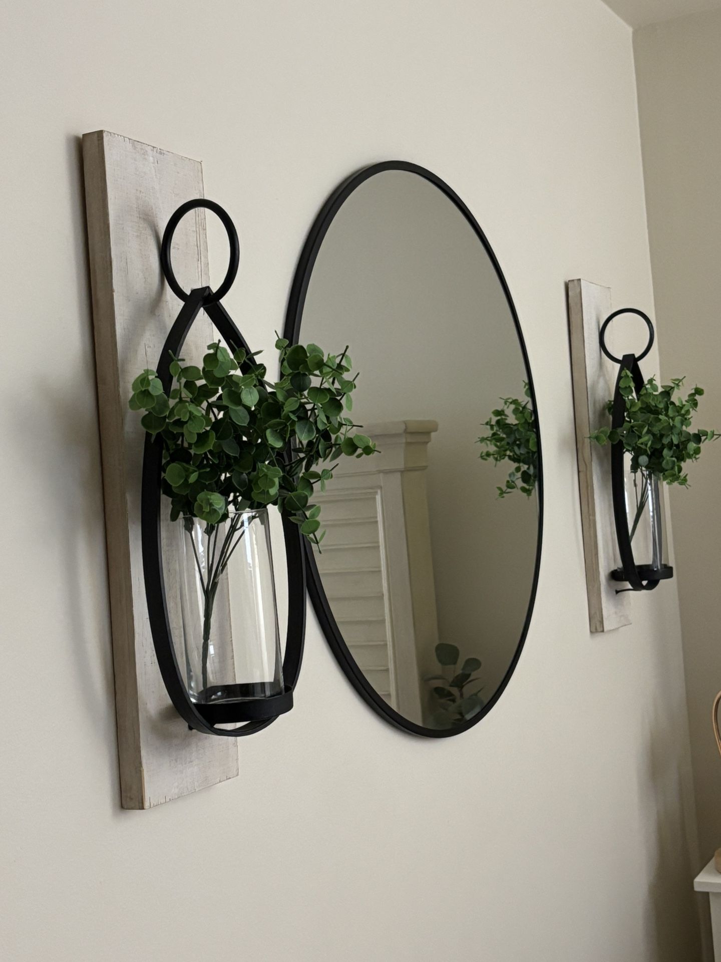 Wall decor