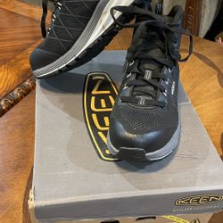 Keen Women's Vista Energy Mid (Carbon-Fiber Toe) Waterproof Work Boots Size 6.5 Wide