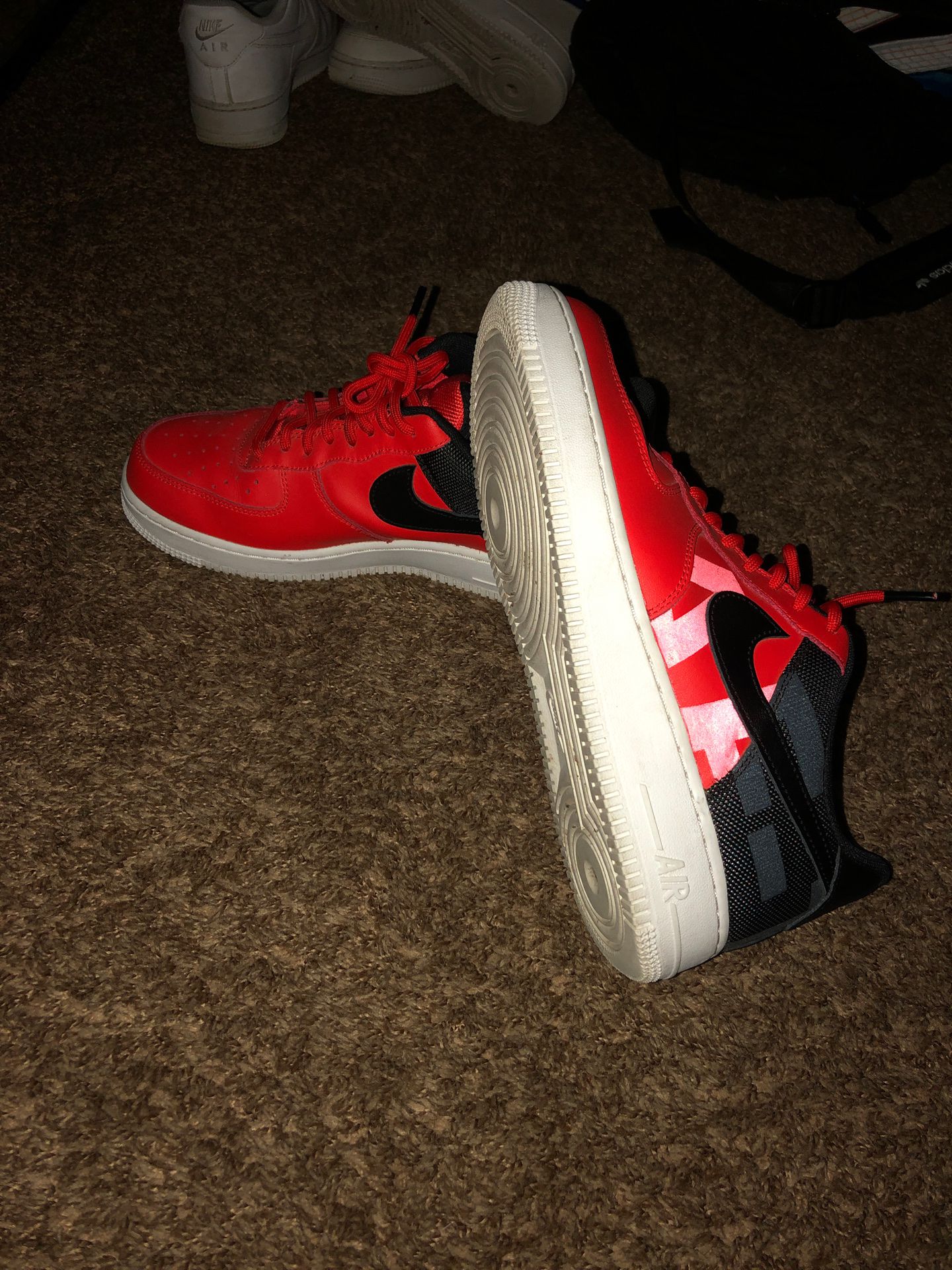 Red/white /black Air Force 1’s (pick up only) SIZE 8.5