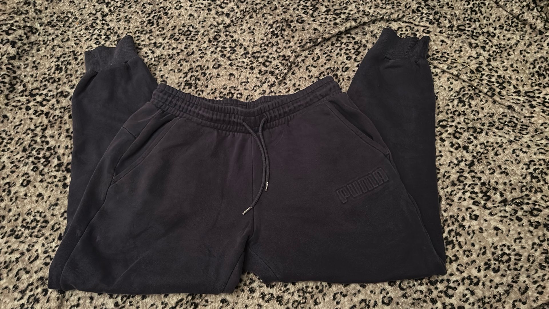 Mens Puma sweatpants - MEDIUM