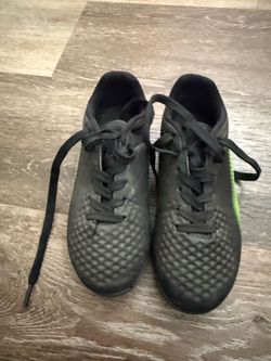 Boys cleats