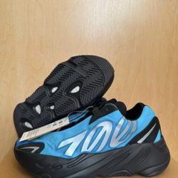 Adidas Yeezy Boost 700 MNVN Bright Cyan GZ3079 Size 5 Brand New