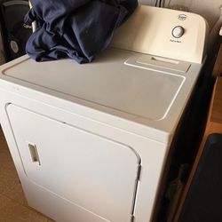 White Roper Washer & Dryer Set 