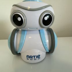 Artie 3000