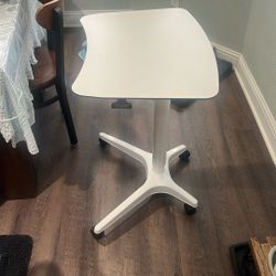 Adjustable Laptop Desk 