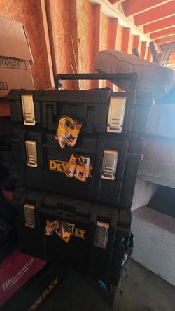 Dewalt tool box